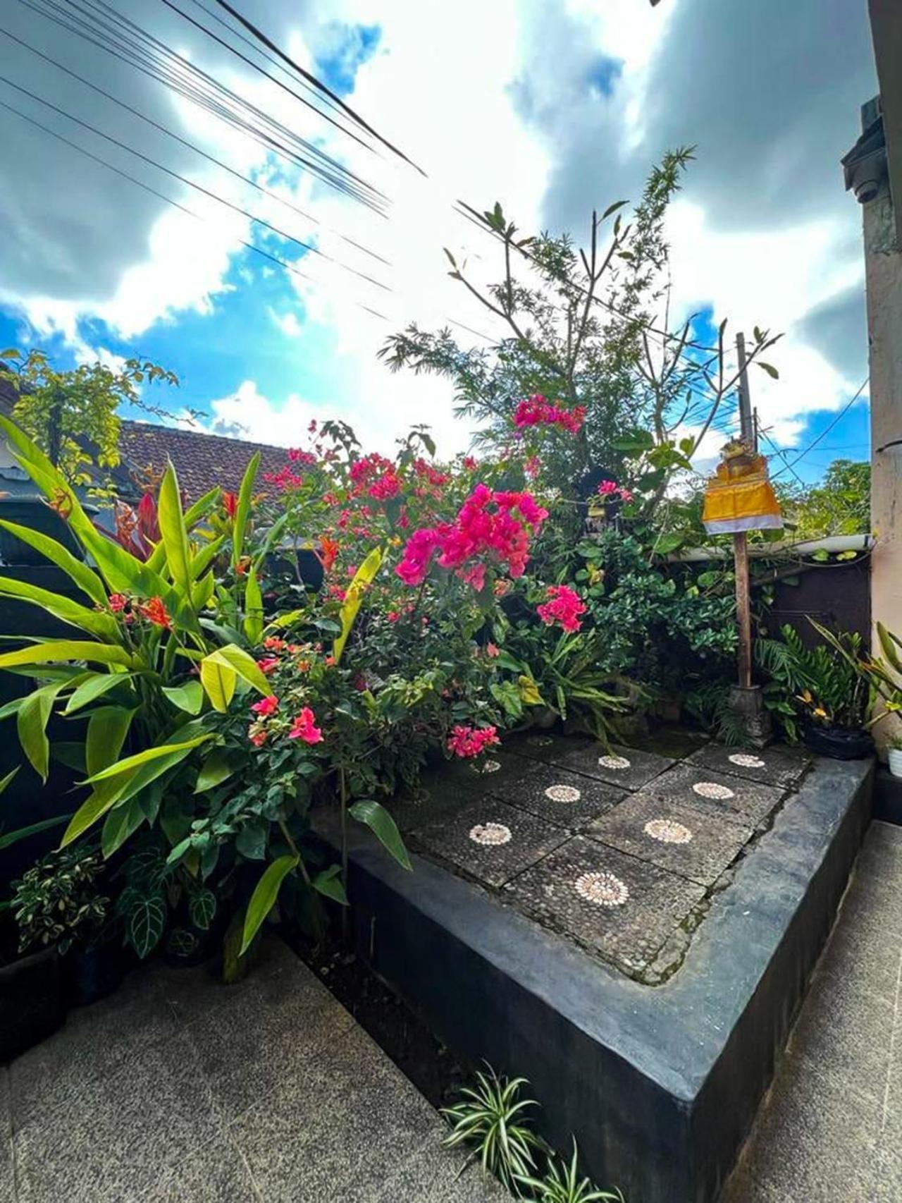 Kadek Jingga House - 3 Bedroom By Bijak Ungasan Exterior foto